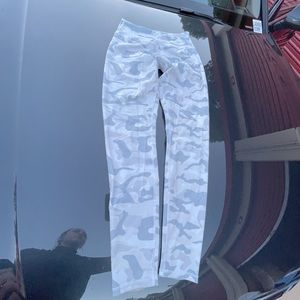 White camo yoga leggings